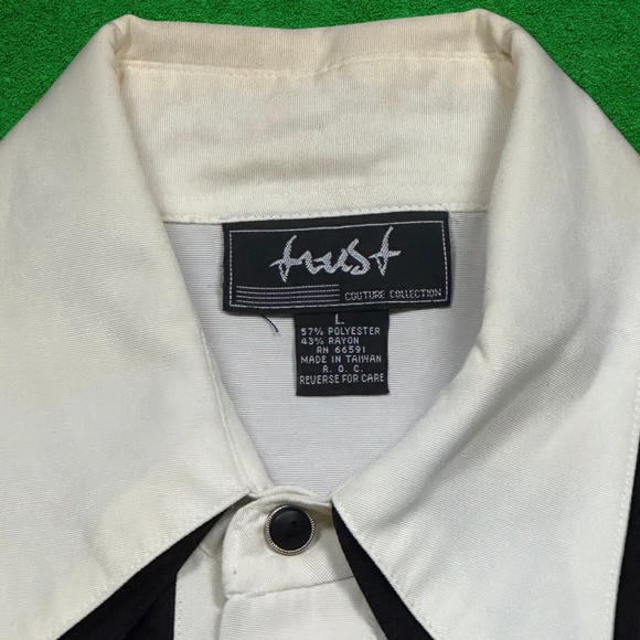 Vintage Western Embroidered Trust Couture Collection Button Up Shirt - Picture 3 of 7